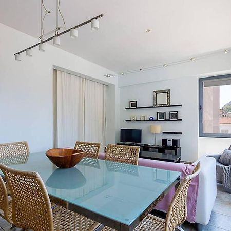1Bedroom House In The City Center With Great View Atina Dış mekan fotoğraf