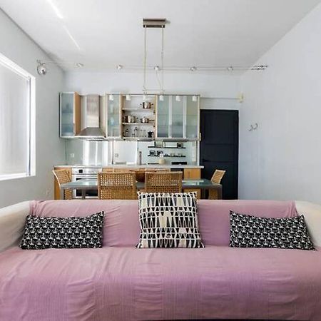1Bedroom House In The City Center With Great View Atina Dış mekan fotoğraf